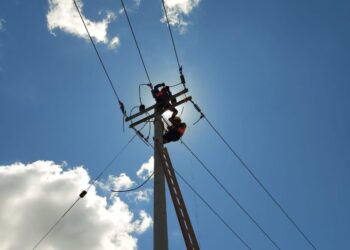 3 Desa Perbatasan Nikmati Listrik 24 Jam